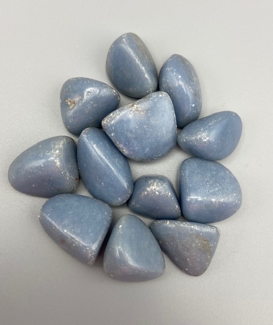 pierre-roulee-angelite